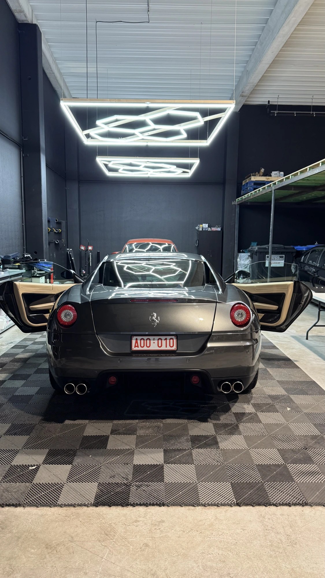 Vitres teintées posées sur une Ferrari 599 GTB à Charleroi par HorizonPros